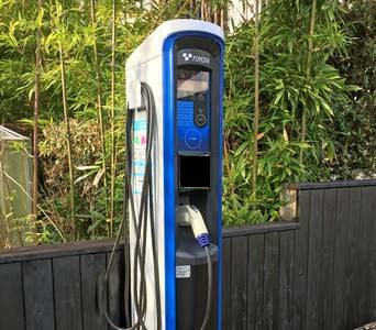 EV充電スタンド有り