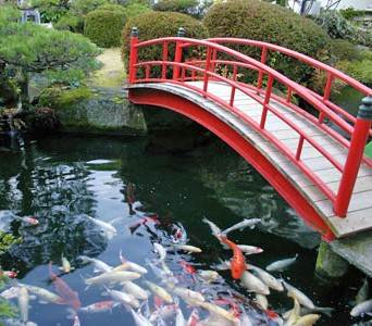 旅館かんざきの庭園